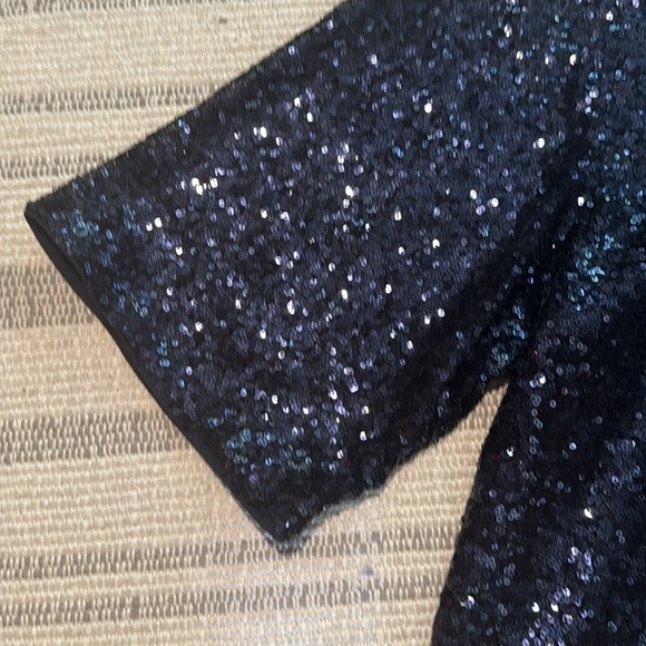 Chelsea 28, Navy Sequin Bat Wing top, Size M - Picture 2 of 4